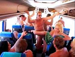 Orgia sexual en el autobus