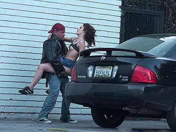 couple voyeur vidéo baise dans le stationnement de l'i