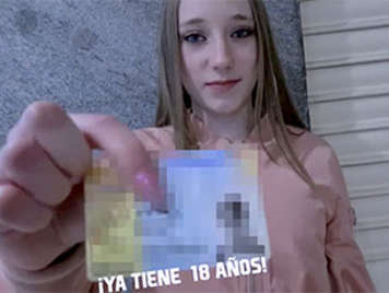 Porno casero español amateur, Rubia teen de 18 años follada Por Torbe en su primer porno