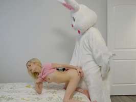 conejo follador se folla a madre e hija xxx