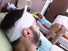 sexo extremo en el hospital con una enfermera muy guarra