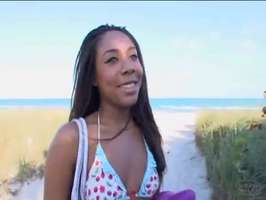 Negra muy hermosa follando duro