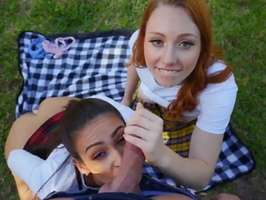 Colegiala se follan al profe en el jardin del colegio