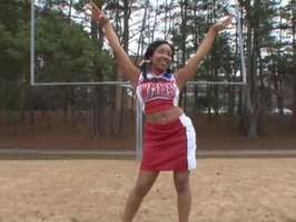 Negra adolescente follando con su entrenador