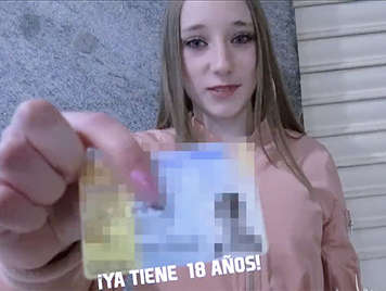 Rubia amateur española de 18 años follada por Torbe el día de su cumpleaños