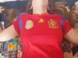 Rubia amateur española con culazo y el coño relleno de semen
