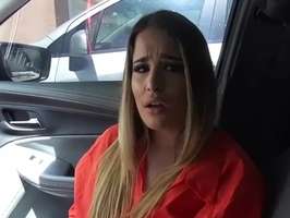 Coche recojo una desconocida y me la chupa