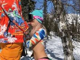 Publico sexo en la nieve con rubia de 19 años