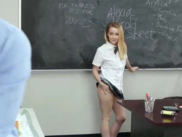 Studentessa sedurre il suo insegnante di fare sesso