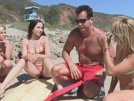 Follando con jovencitas surfistas cachondas