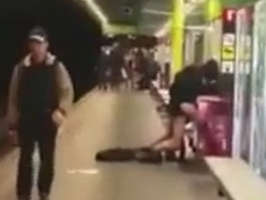 Escandalo sexual porno en el metro de Barcelona